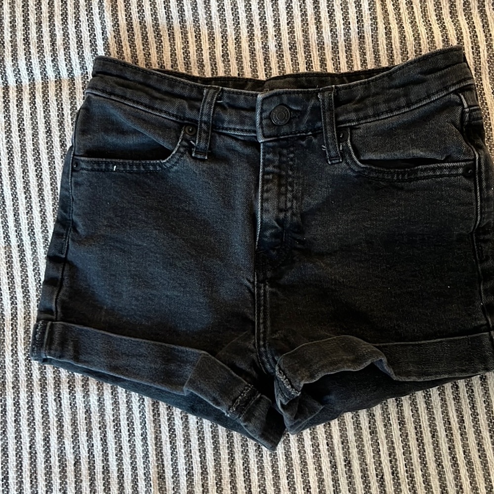 Black rolled cuff size 0 Jean shorts